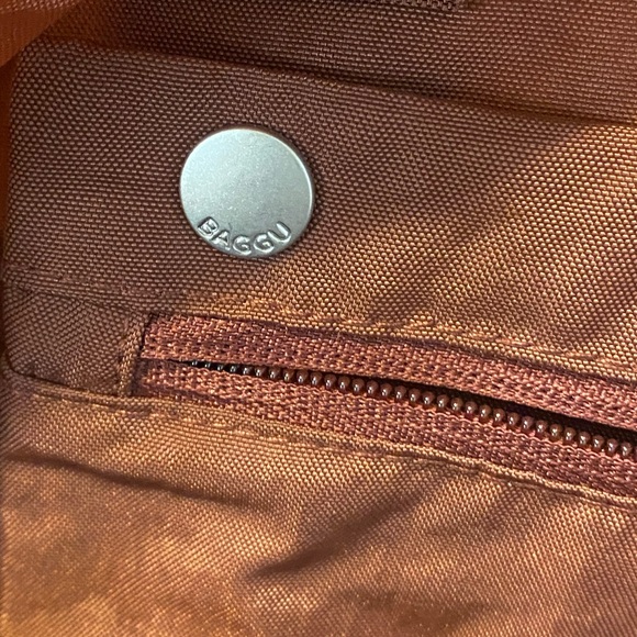 Baggu Cloud Carry-On bag Mahogany - Picture 4 of 9